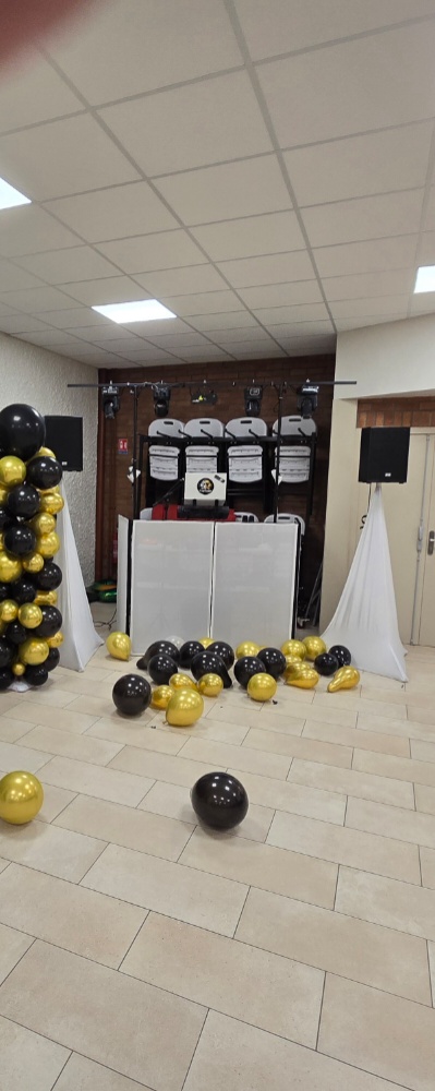 Régie DJ moderne pour anniversaire